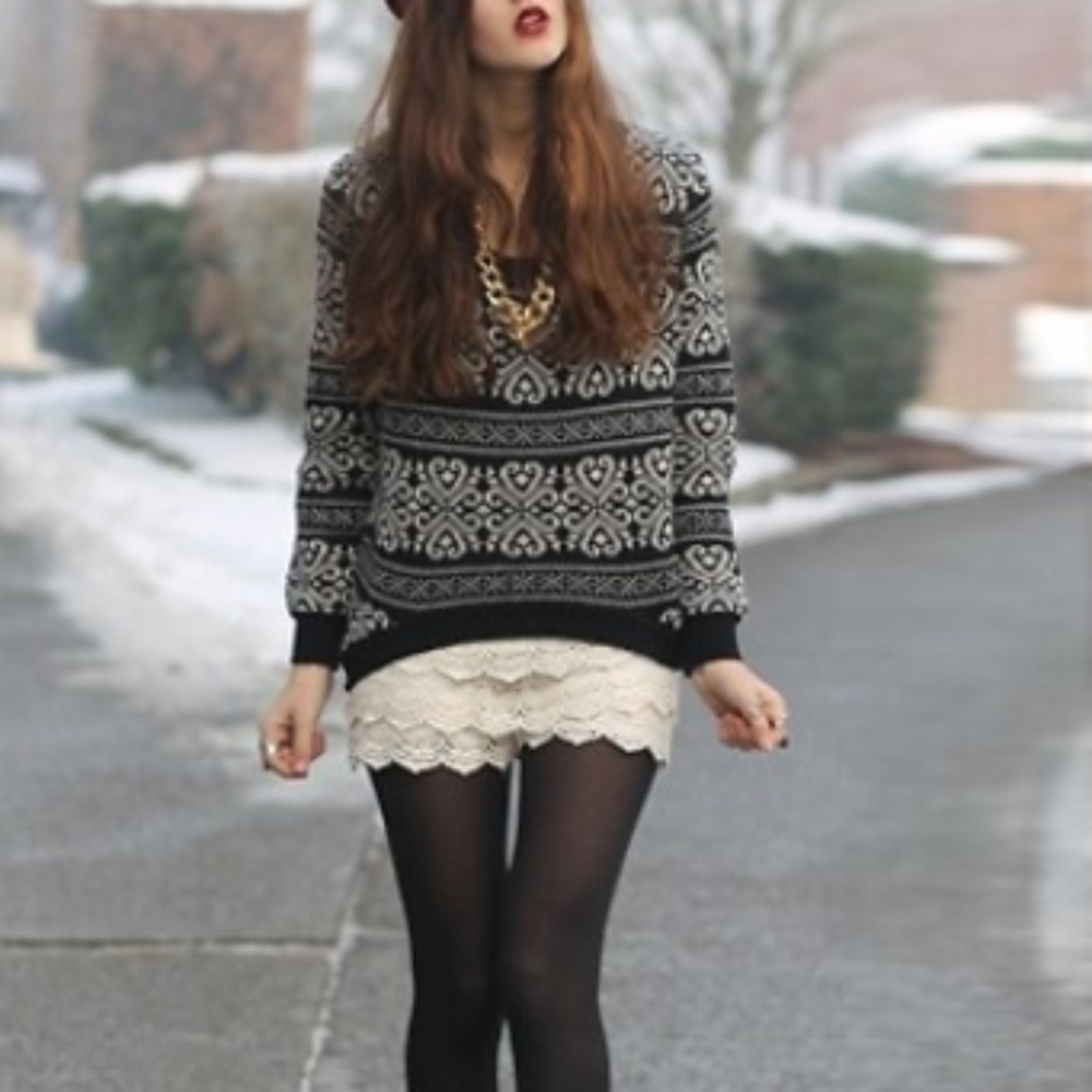KIMCHI BLUE High Waisted Crochet Lace Tap Short - Picture 9 of 9